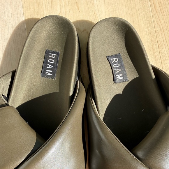 Amazon.com | R0AM Women ROAM FOLDY PUFFY SANDALS KHAKI VEGAN LEATHER Size 9